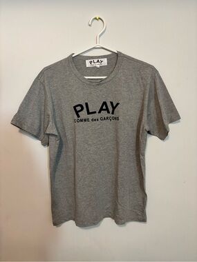 Comme des Garcons PLAY Gray Logo Tee